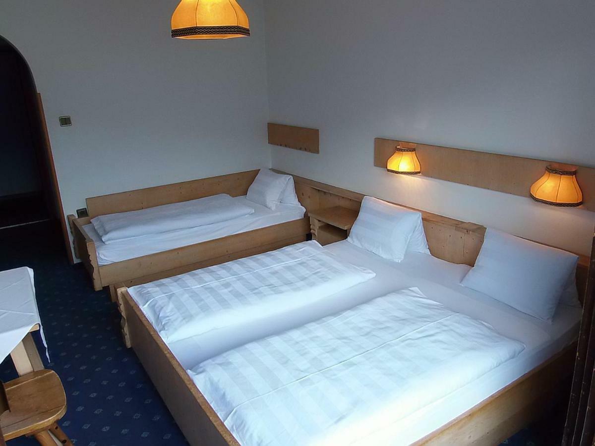 Garni Runggner Traubenhof Hotel Termeno Ngoại thất bức ảnh